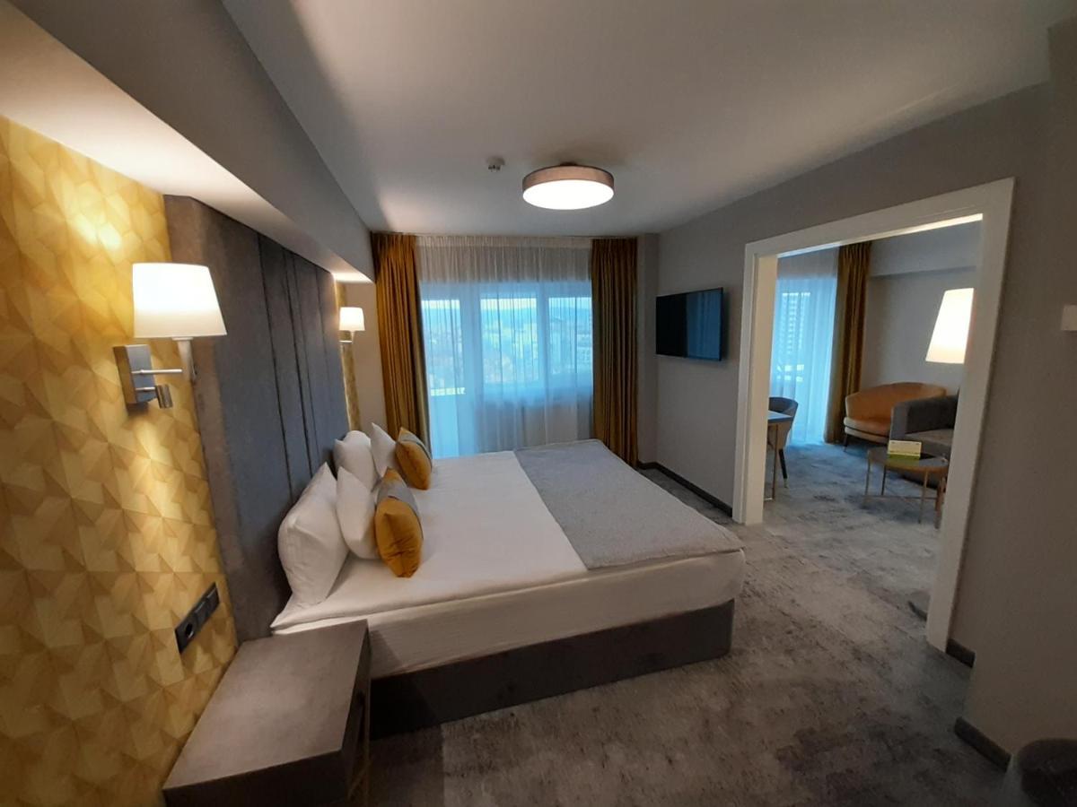 Hotel Univers كلوج-نابوكا المظهر الخارجي الصورة