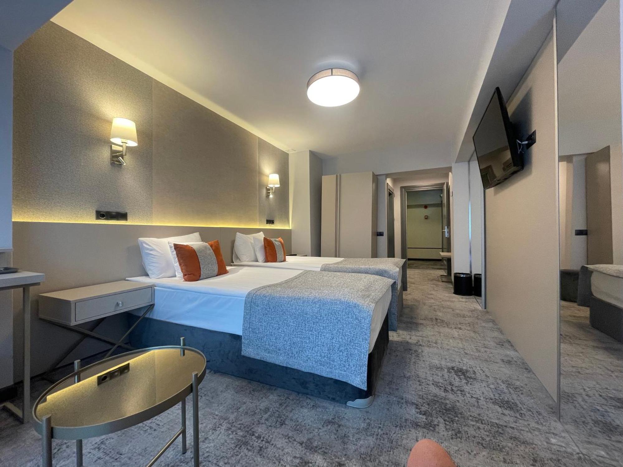 Hotel Univers كلوج-نابوكا المظهر الخارجي الصورة